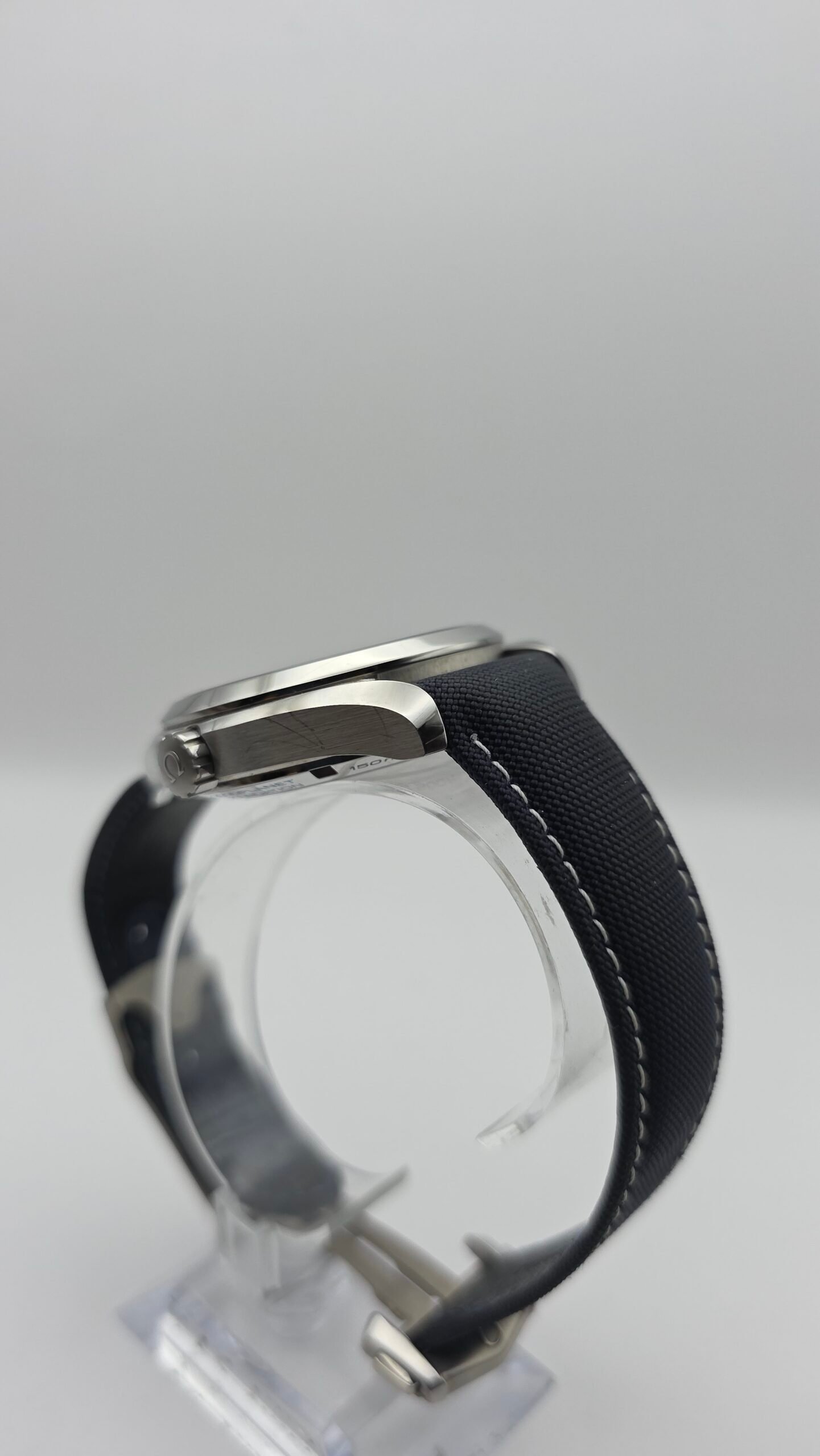 Omega aqua terra seamaster good planet GMT 231.92.43.22.04.001 White 43mm Titanium Limited Edition - Image 6