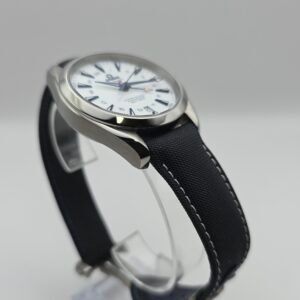 Omega aqua terra seamaster good planet GMT 231.92.43.22.04.001 White 43mm Titanium Limited Edition - Image 4
