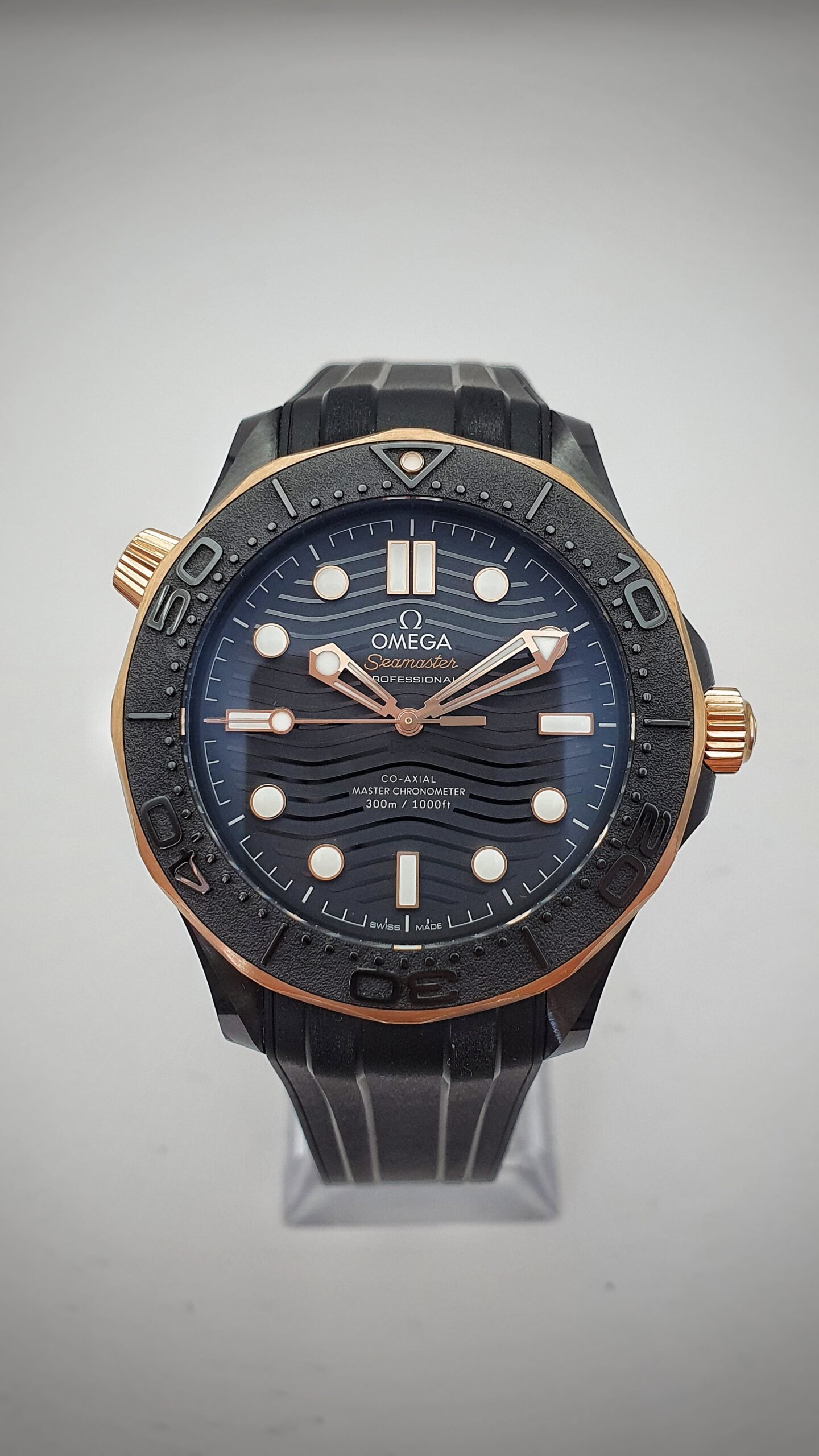 Omega Seamaster Diver 300M 210.62.44.20.01.001 Black 44mm Ceramic Sedna Gold Full Set MSRP 19K - Image 1