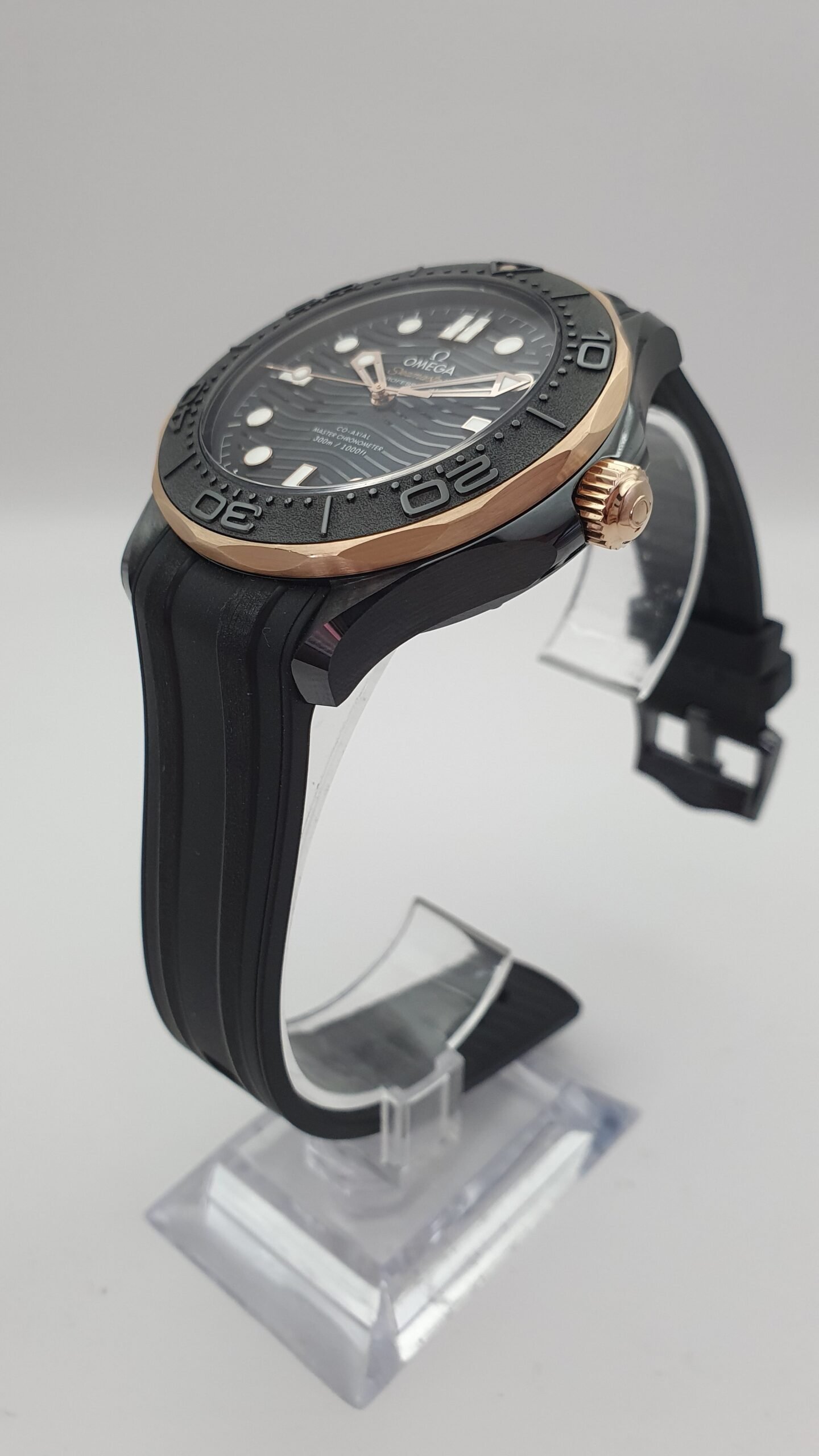 Omega Seamaster Diver 300M 210.62.44.20.01.001 Black 44mm Ceramic Sedna Gold Full Set MSRP 19K - Image 3