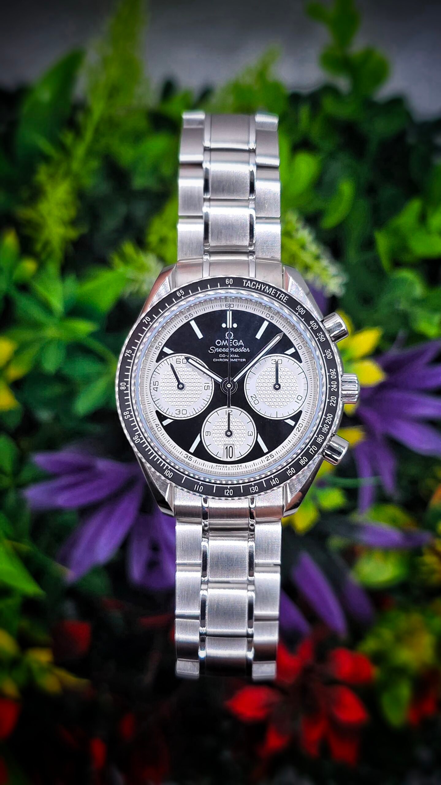 Omega Speedmaster Racing 326.30.40.50.01.002 Chronograph Black Panda Stainless Steel Full Set BNIB 2025 - Image 2