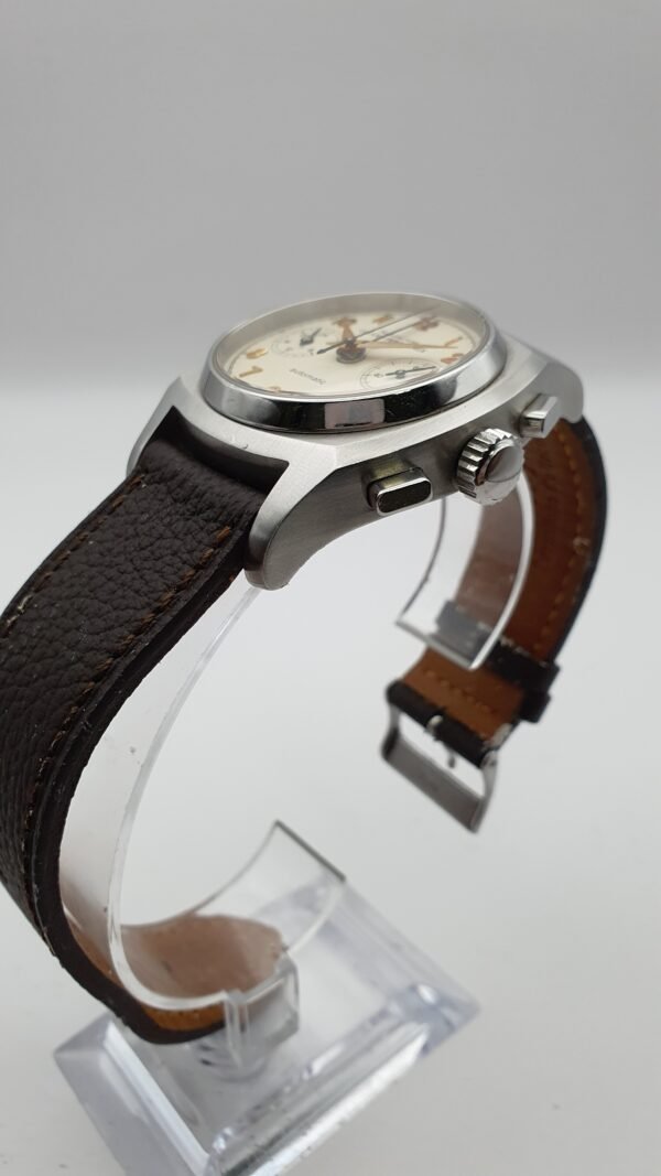 Girard Perregaux 25980.0.11.8158 Ref 2598 Vintage 1960 Chronograph Cream White 38mm Stainless Steel Box