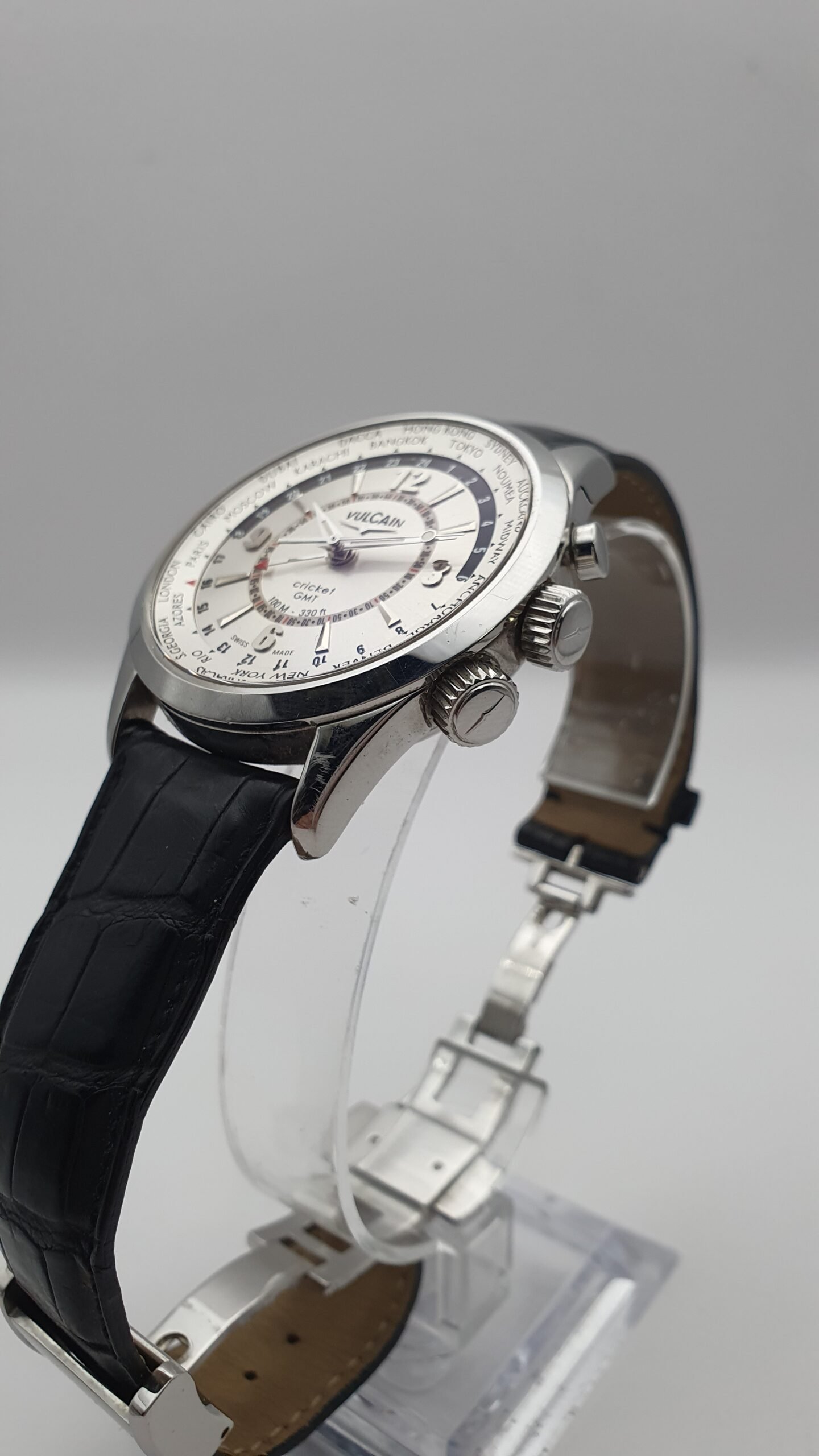 Vulcain Cricket Aviator GMT Worldtimer Alarm - Image 3