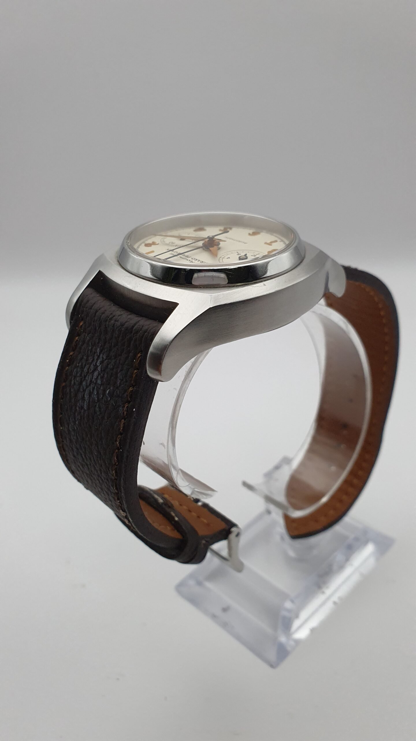 Girard Perregaux 25980.0.11.8158 Ref 2598 Vintage 1960 Chronograph Cream White 38mm Stainless Steel Box - Image 4