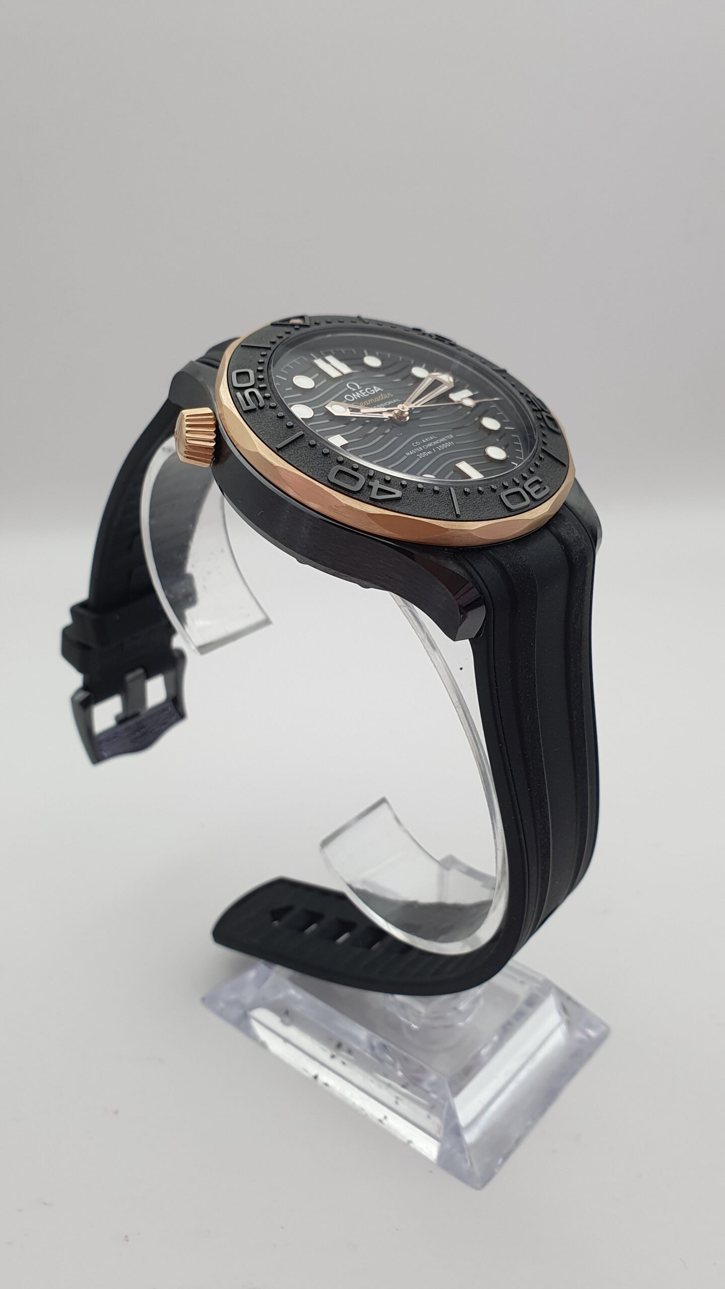Omega Seamaster Diver 300M 210.62.44.20.01.001 Black 44mm Ceramic Sedna Gold Full Set MSRP 19K - Image 7