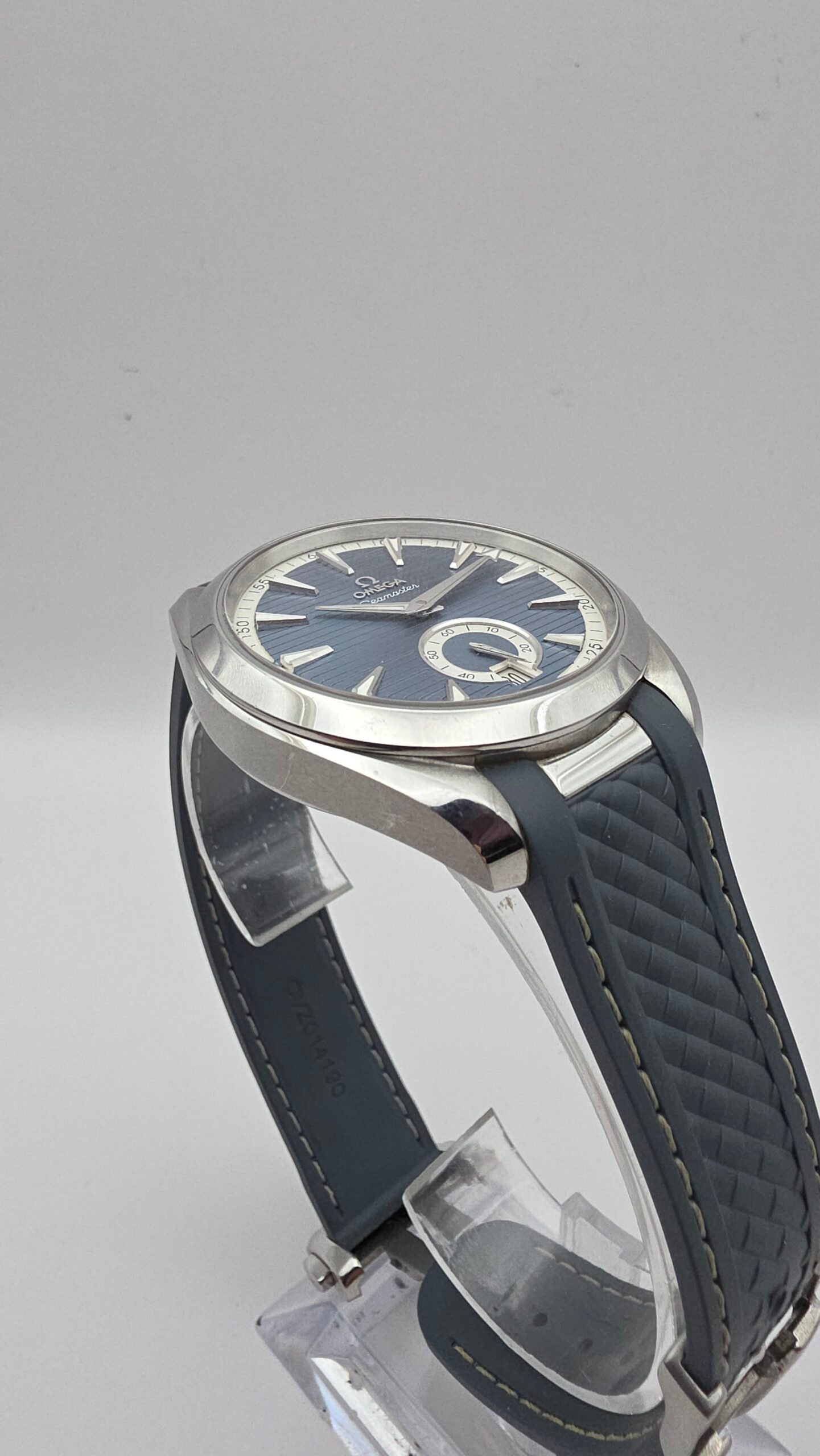 Omega Seamaster Aqua Terra Small Seconds 220.12.41.21.03.005 Blue 41mm Steel Full Set - Image 7