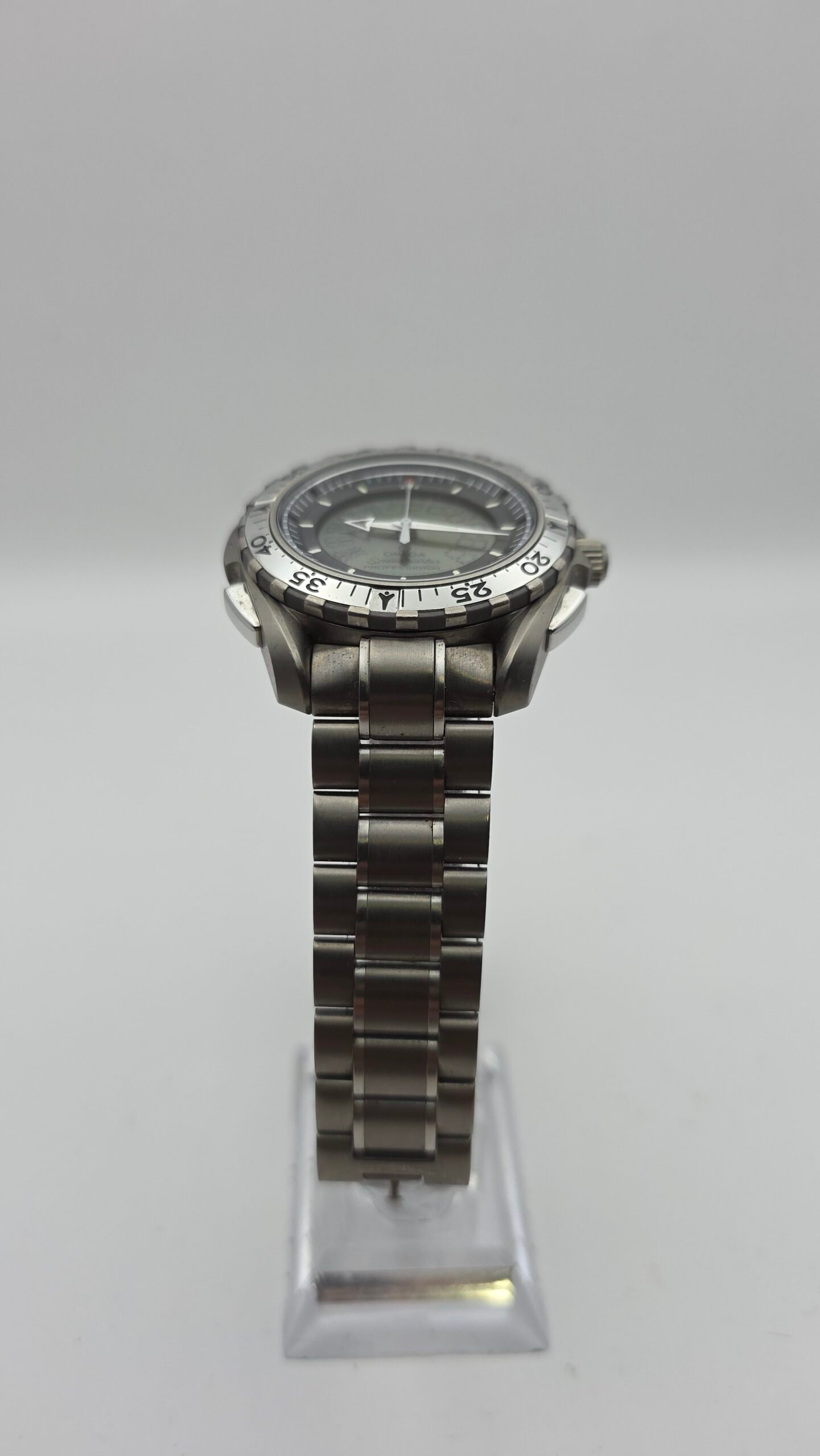 Omega Speedmaster X-33 3290.50.00 3290.50 42mm Black Titanium - Image 2