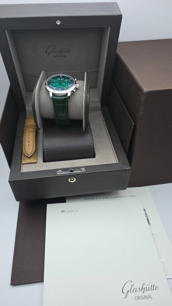 Glashutte Original Sixties Chronograph Annual Edition 1-39-34-05-22-04 Automatic 42mm Green Stainless Steel Full Set