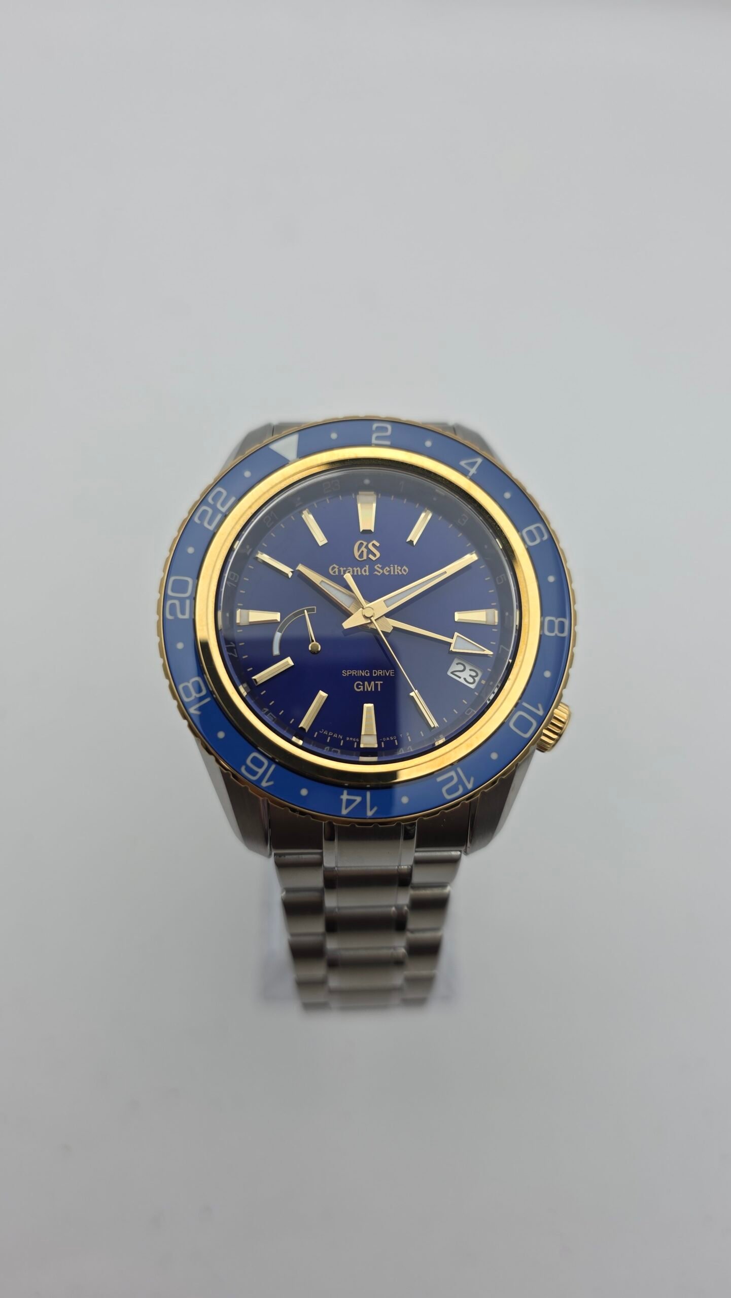 Grand Seiko Sport Collection GMT SBGE248 SBGE248G 44mm Steel Gold Blue Full Set MSRP 18K - Image 2
