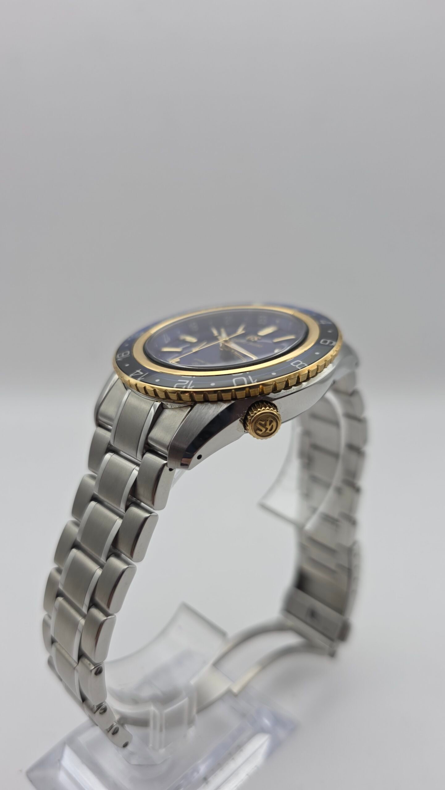 Grand Seiko Sport Collection GMT SBGE248 SBGE248G 44mm Steel Gold Blue Full Set MSRP 18K - Image 3