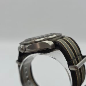 Omega James Bond Seamaster Diver 300m 210.92.42.20.01.001 No Time To Die NTTD 42mm Titanium Brown Full Set - Image 4