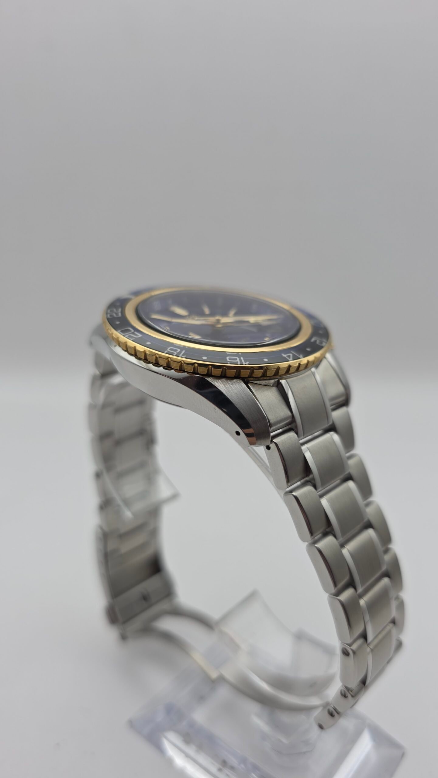 Grand Seiko Sport Collection GMT SBGE248 SBGE248G 44mm Steel Gold Blue Full Set MSRP 18K - Image 6