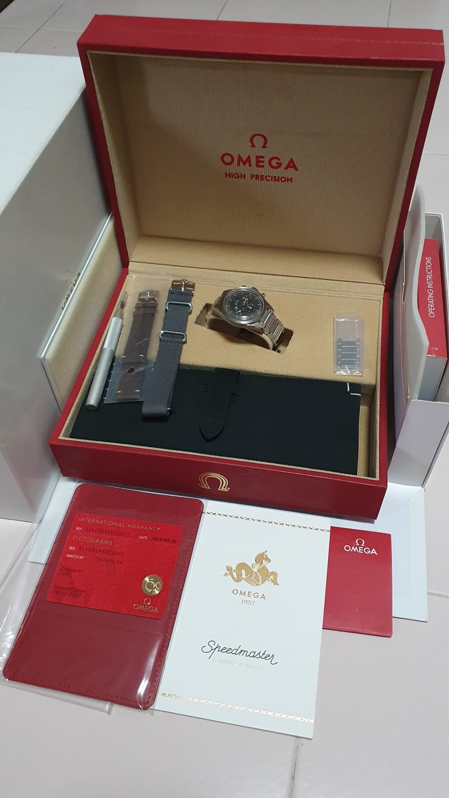 Omega Speedmaster 