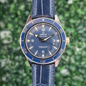 Omega seamaster 300 233.62.41.21.03.001 41mm Blue Titanium Sedna gold - Image 1