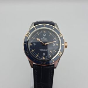 Omega seamaster 300 233.62.41.21.03.001 41mm Blue Titanium Sedna gold - Image 2