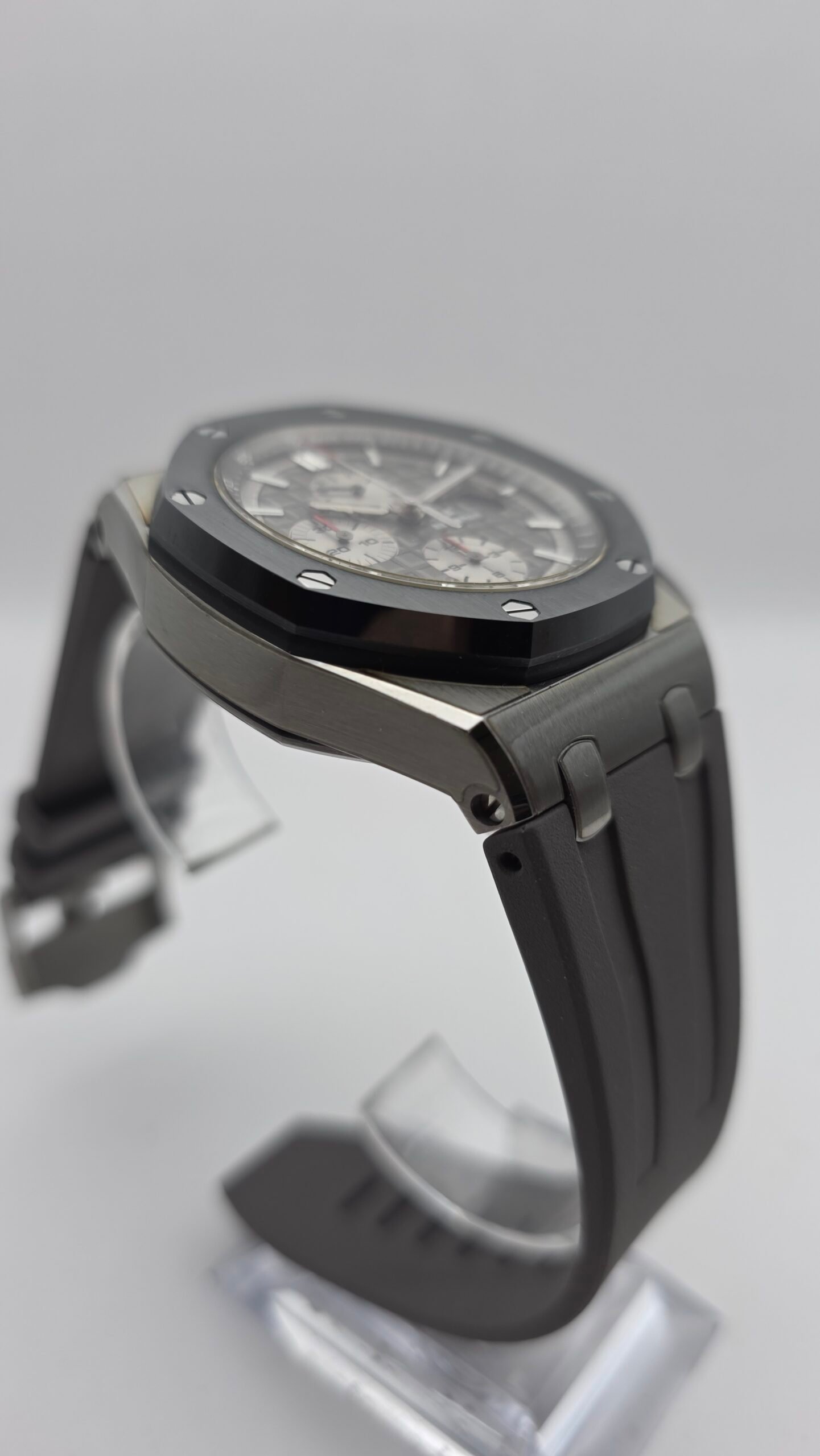 STICKERED Audemars Piguet AP Royal Oak Offshore Reverse Panda Chronograph Novelty 26400IO.OO.A004CA.01 26400IO 44mm Titanium Grey Full Set - Image 6