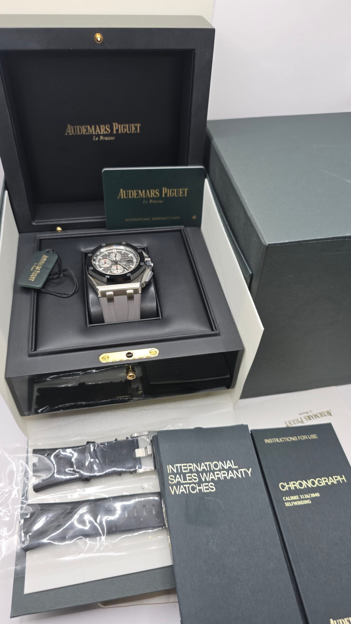 STICKERED Audemars Piguet AP Royal Oak Offshore Reverse Panda Chronograph Novelty 26400IO.OO.A004CA.01 26400IO 44mm Titanium Grey Full Set - Image 9